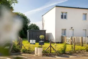 Clôture paysagère dans les zones pavillonaires, par Yvonnick Boutier - éco-paysagiste en Côtes d'Armor